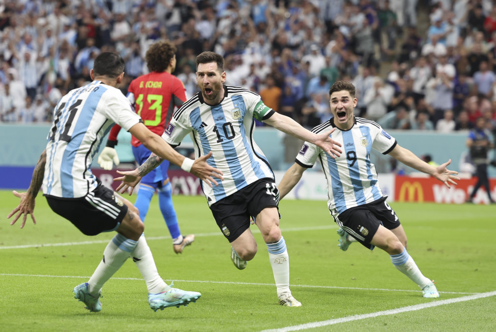 中添加更多 中添加更多