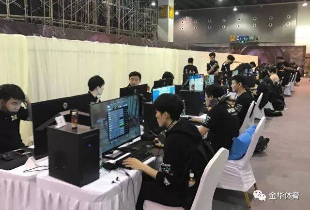 另类阳光双冠！17岁安德列娃迈阿密女双折桂，首夺1000赛双打冠军.